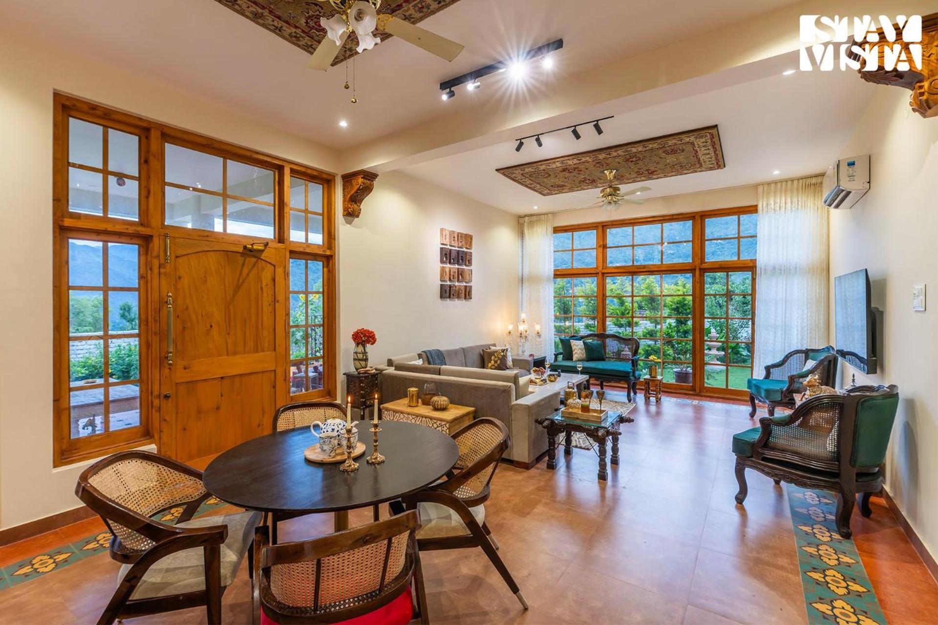 Stayvista At The Oakridge 4 Bhk Villa In Dharamshala With Jacuzzi & Balcony Chamba  Esterno foto