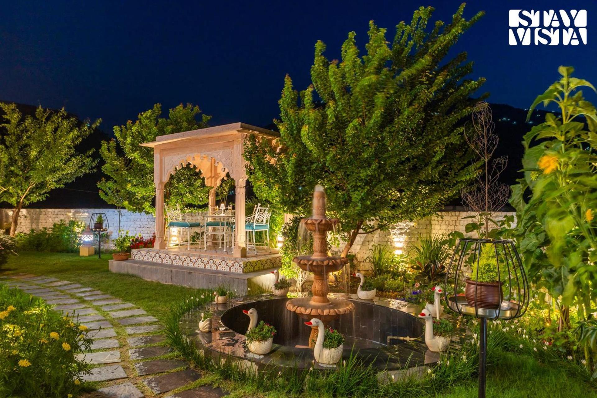 Stayvista At The Oakridge 4 Bhk Villa In Dharamshala With Jacuzzi & Balcony Chamba  Esterno foto
