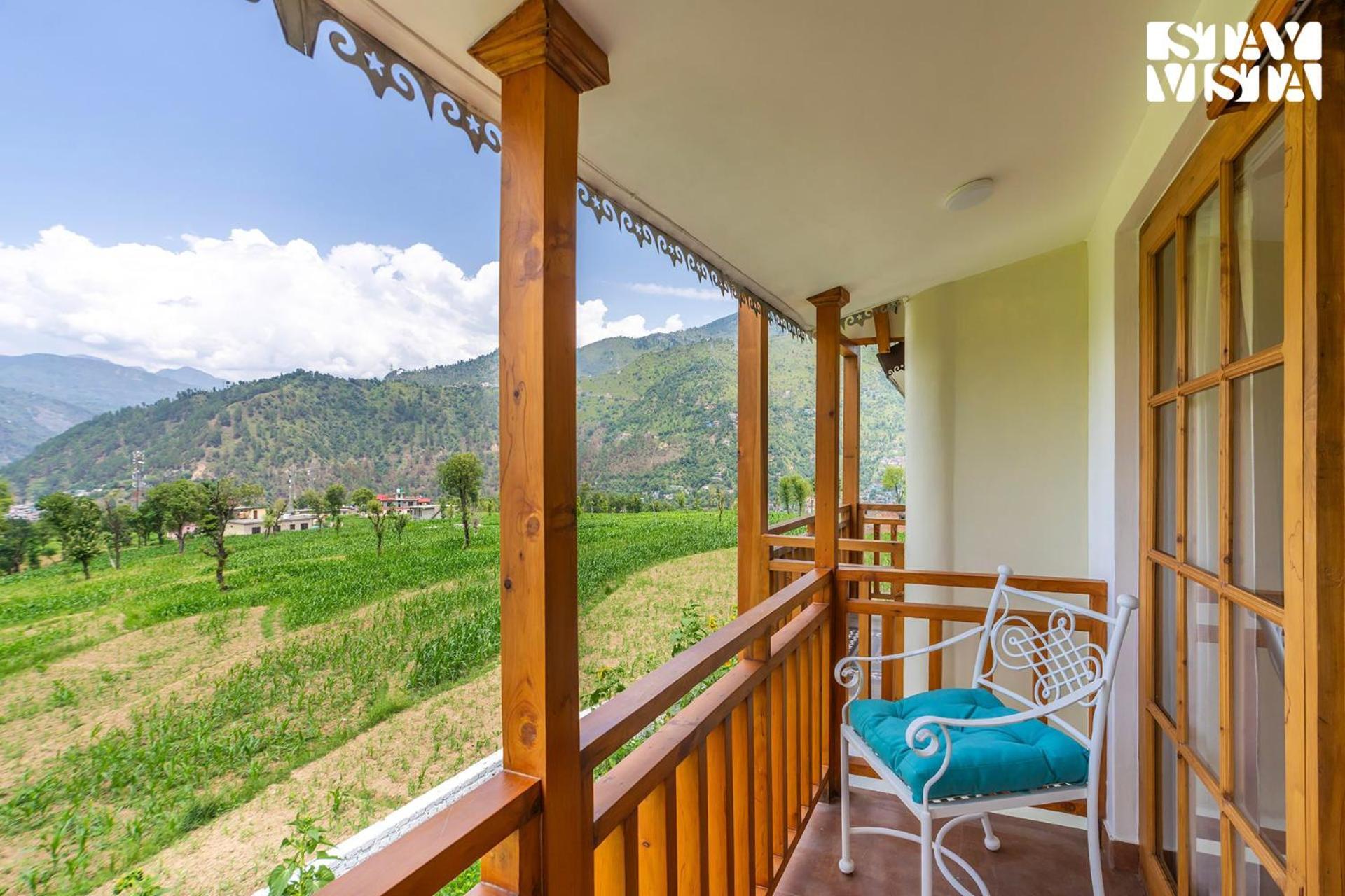 Stayvista At The Oakridge 4 Bhk Villa In Dharamshala With Jacuzzi & Balcony Chamba  Esterno foto