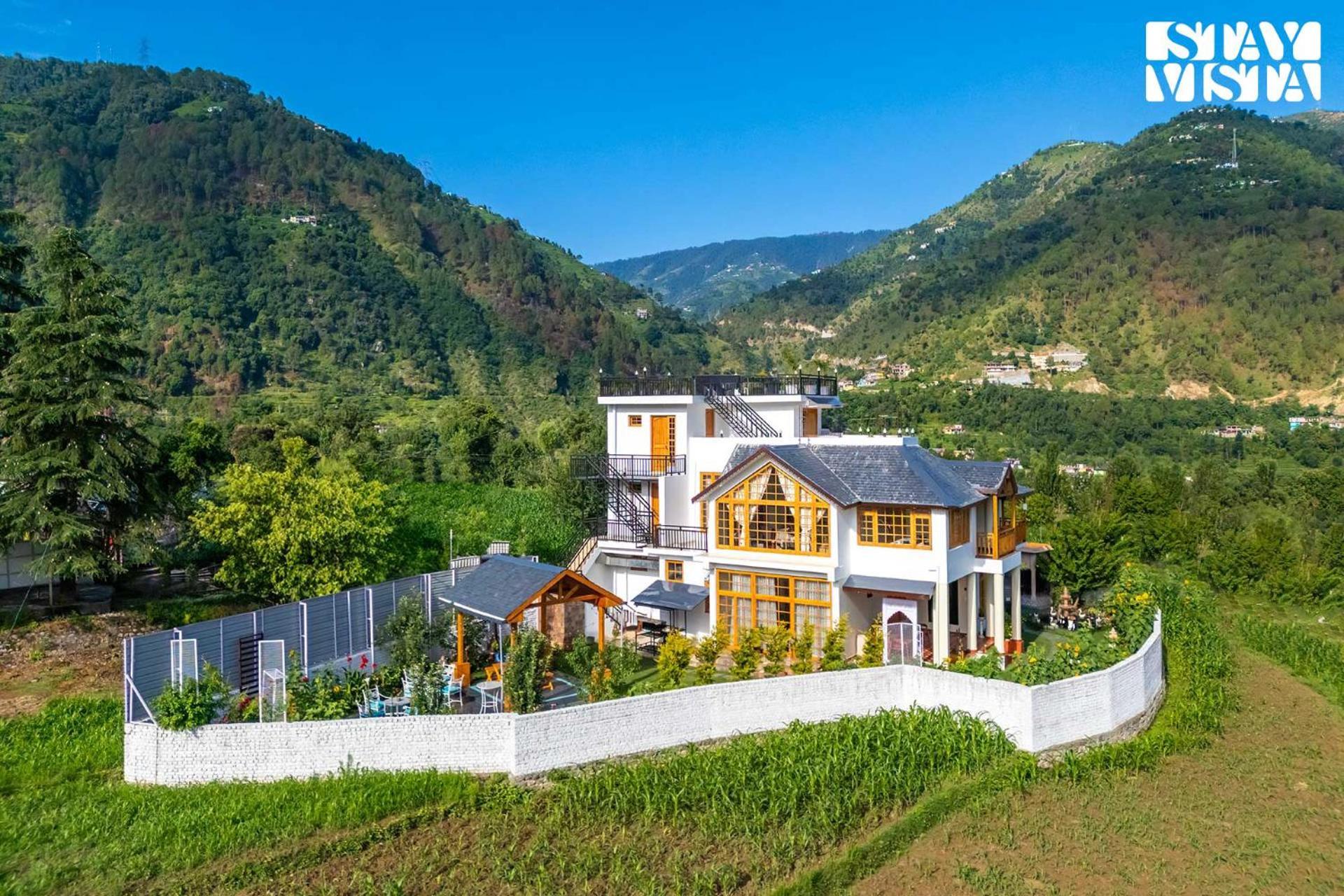 Stayvista At The Oakridge 4 Bhk Villa In Dharamshala With Jacuzzi & Balcony Chamba  Esterno foto